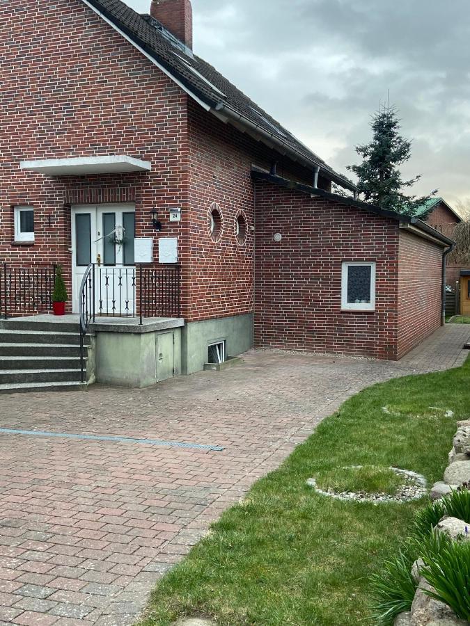 Moderne Wohnung In Stadtnaher, Dennoch Ruhiger Lage Exteriör bild